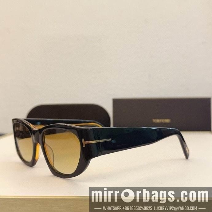 Tom Ford Glasses smx142