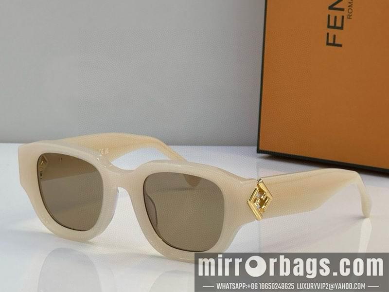 Fendi Glasses smh82