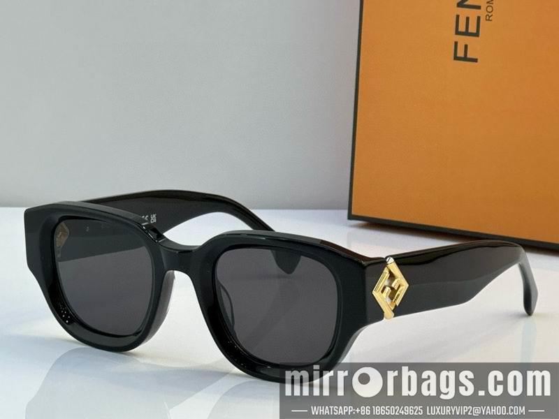 Fendi Glasses smh82