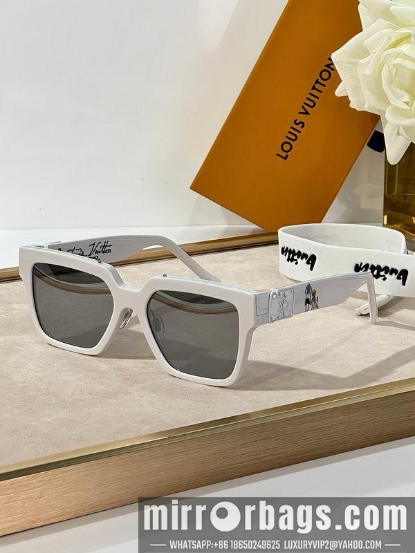 LV Glasses smx125