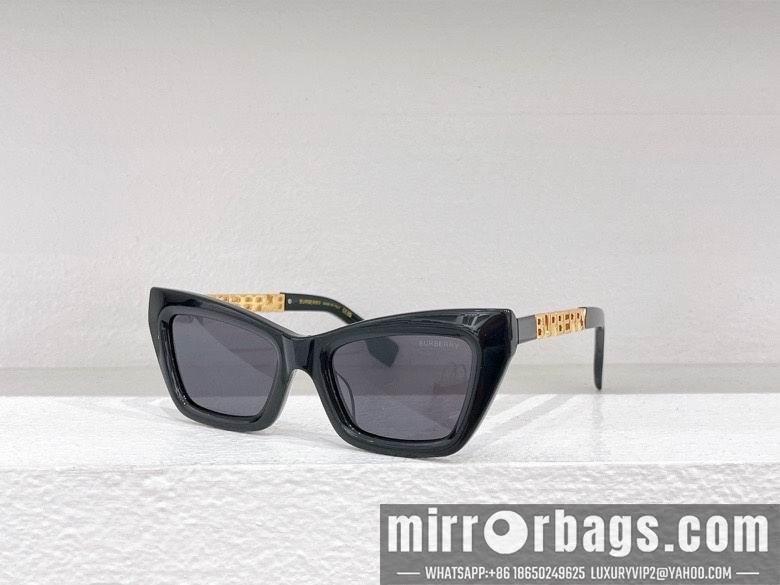Burberry Glasses smx57