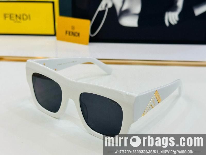 Fendi Glasses smx120