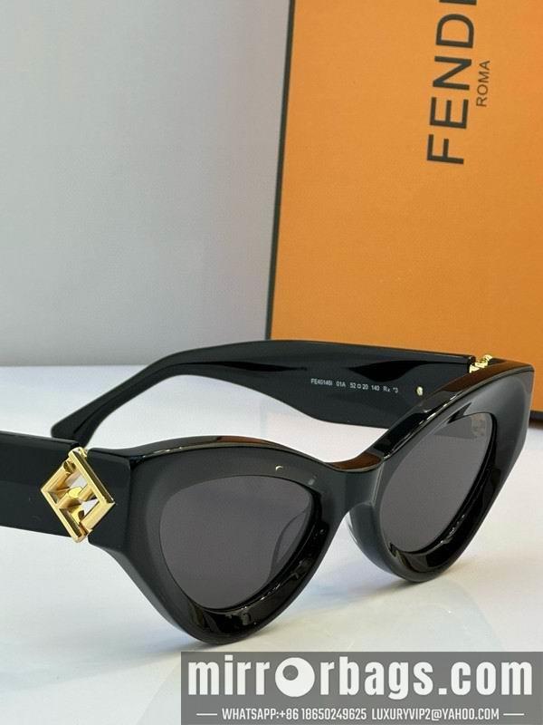 Fendi Glasses smh81