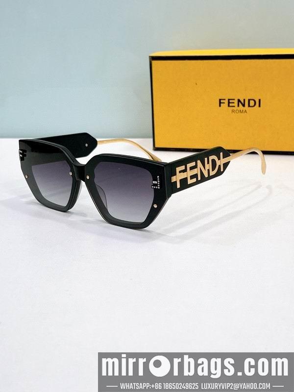 Fendi Glasses smh44