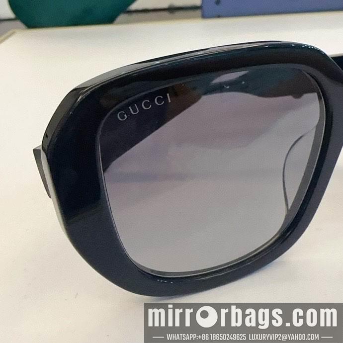 Gucci Glasses smx153