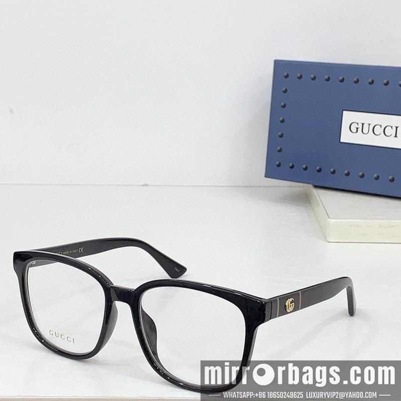 Gucci Glasses smr72