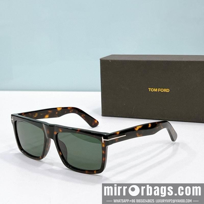 Tom Ford Glasses smx52