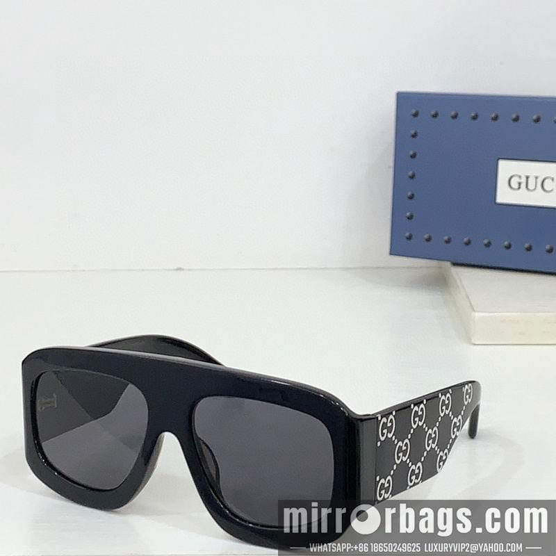 Gucci Glasses smr79