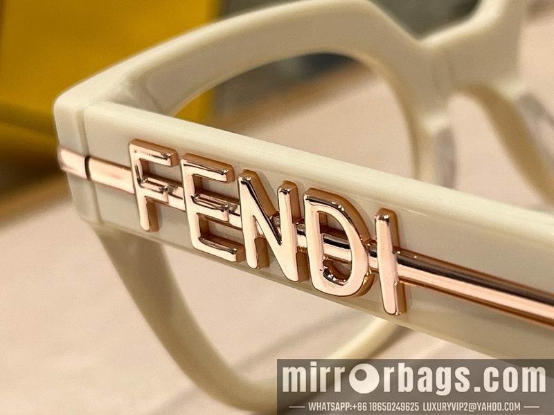Fendi Glasses smx48