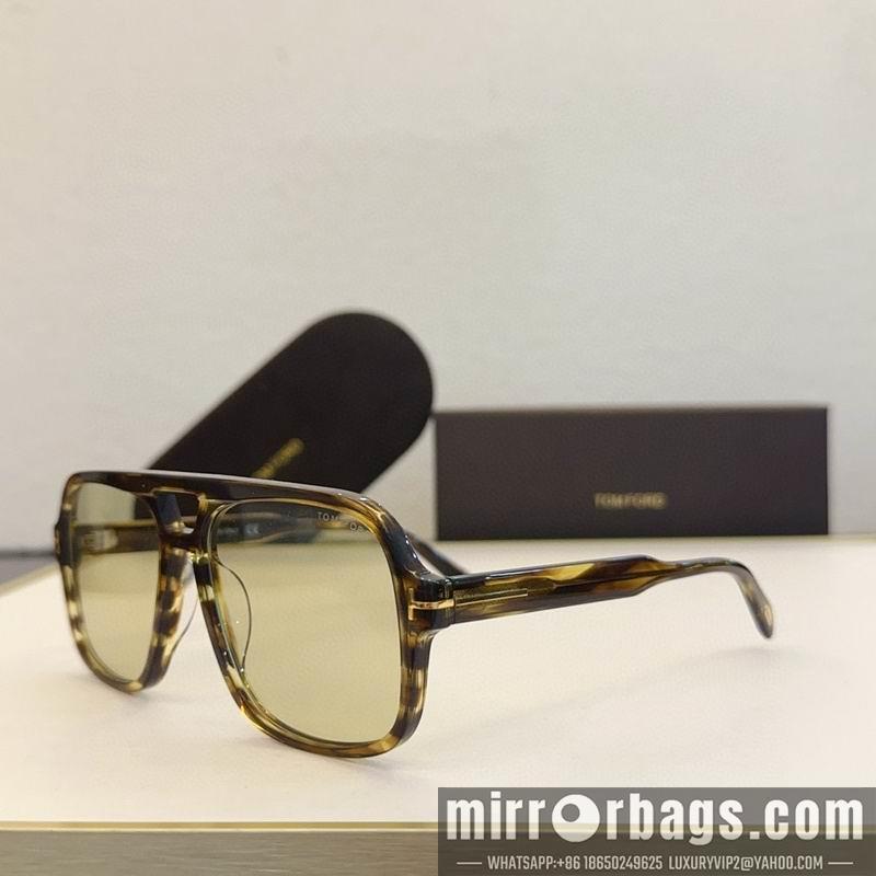 Tom Ford Glasses smx143