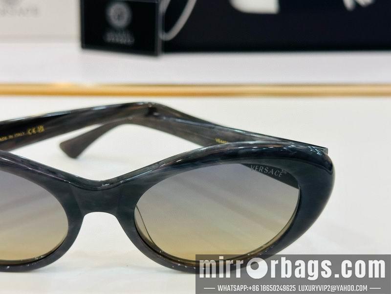 Versace Glaases smx89