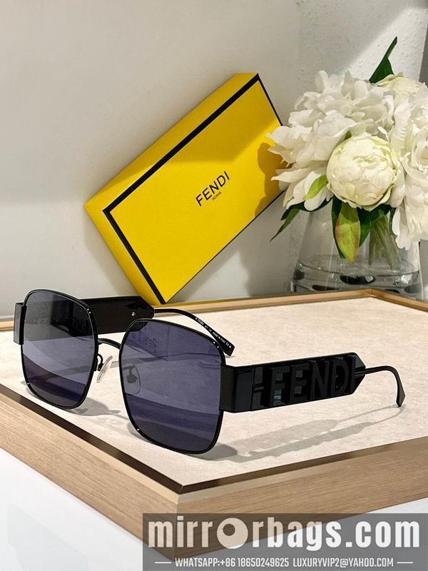 Fendi Glasses smx100