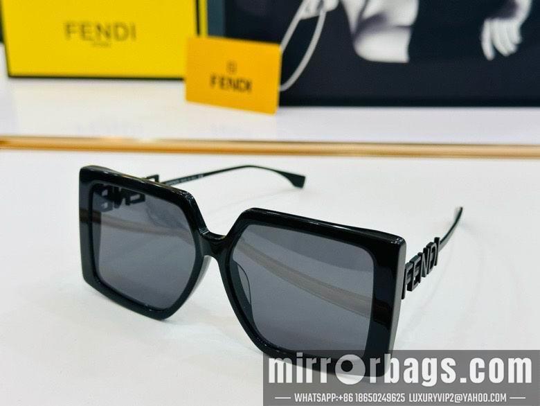 Fendi Glasses smx117
