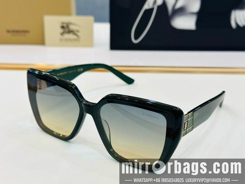 Burberry Glasses smx25