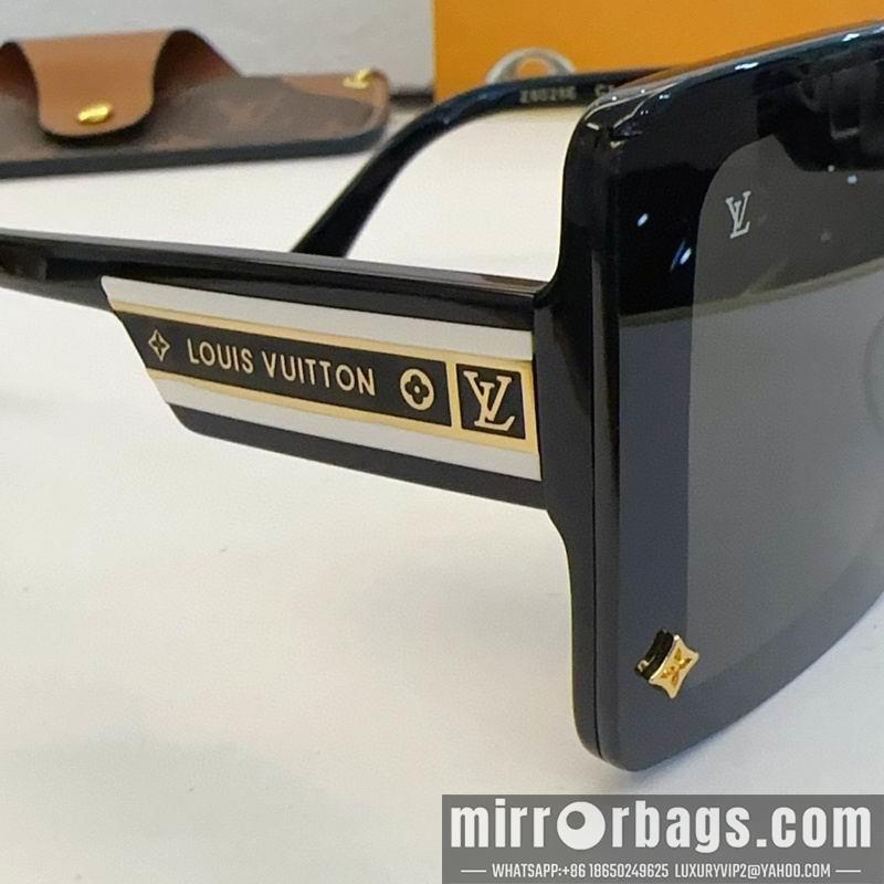 LV Glasses smx155