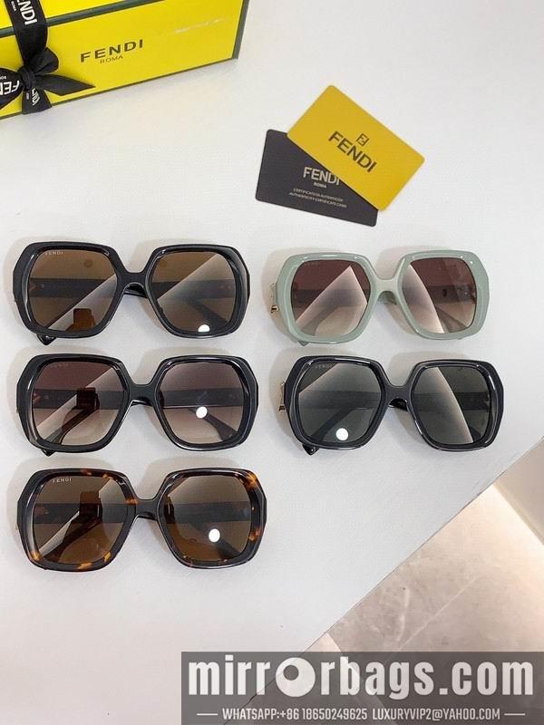Fendi Glasses smh36