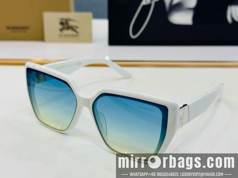 Burberry Glasses smx25