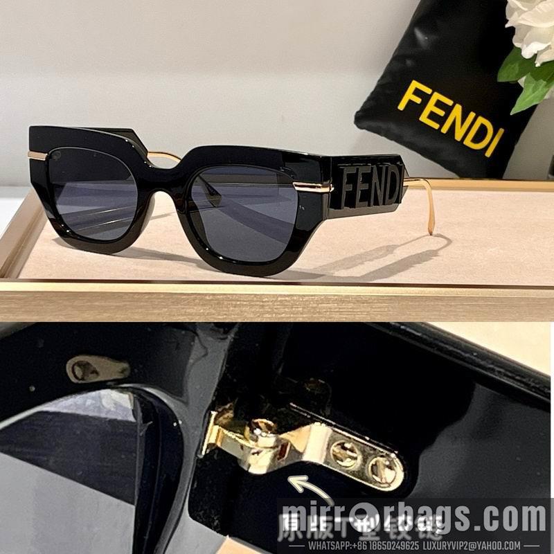 Fendi Glasses smx103