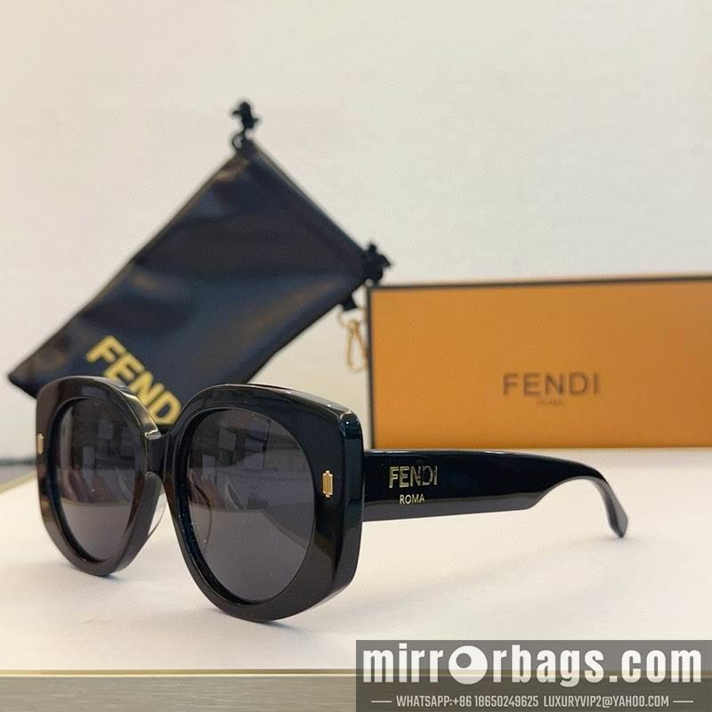 Fendi Glasses smx150