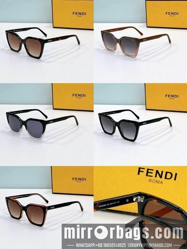 Fendi Glasses smx132