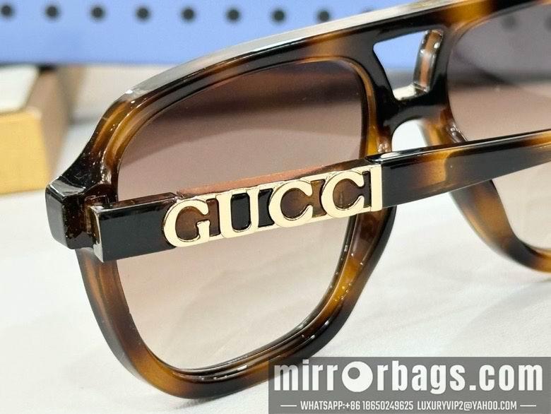 Gucci Glasses smx213