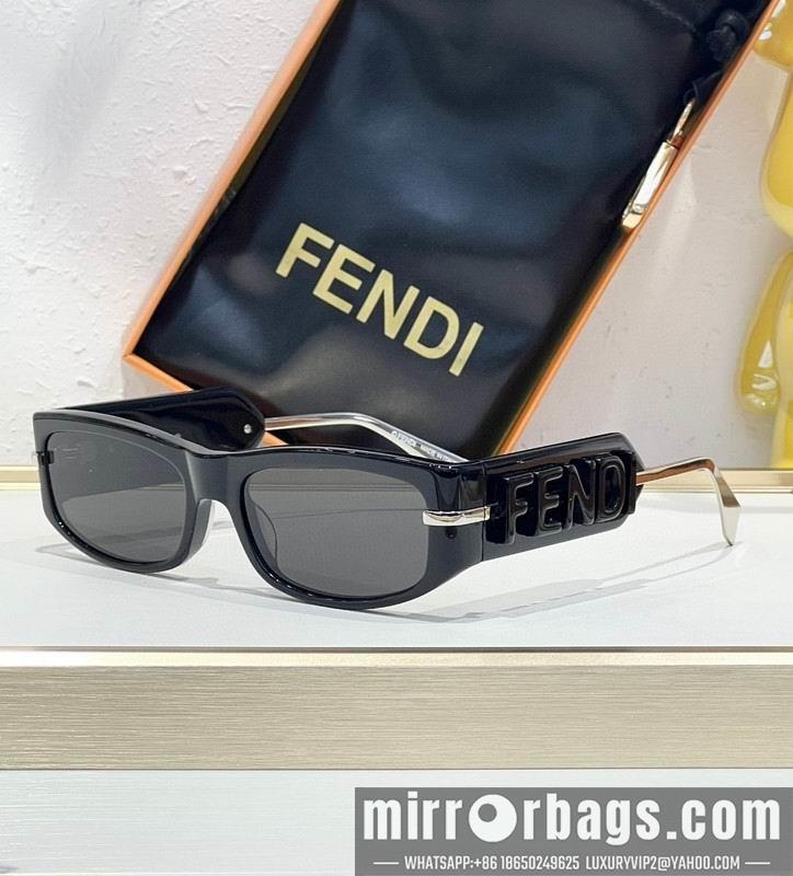 Fendi Glasses smh115
