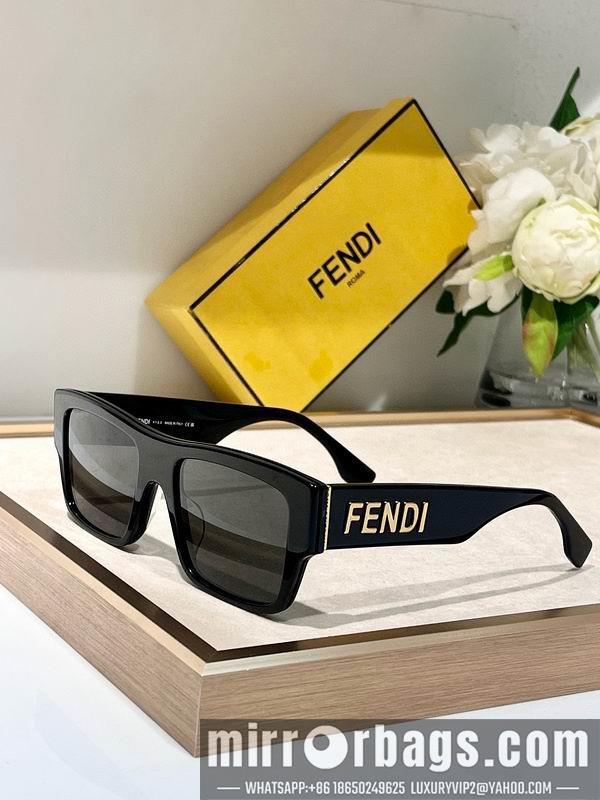 Fendi Glasses smx80