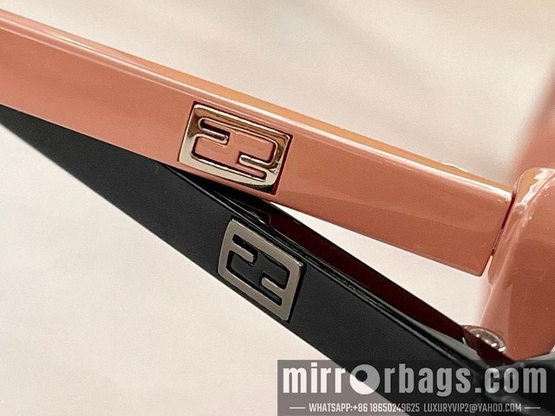 Fendi Glasses smx79