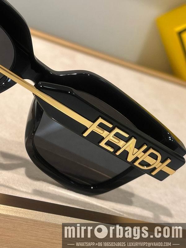 Fendi Glasses smx111