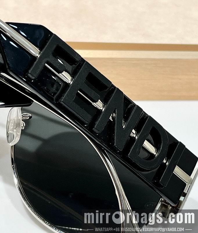Fendi Glasses smx101