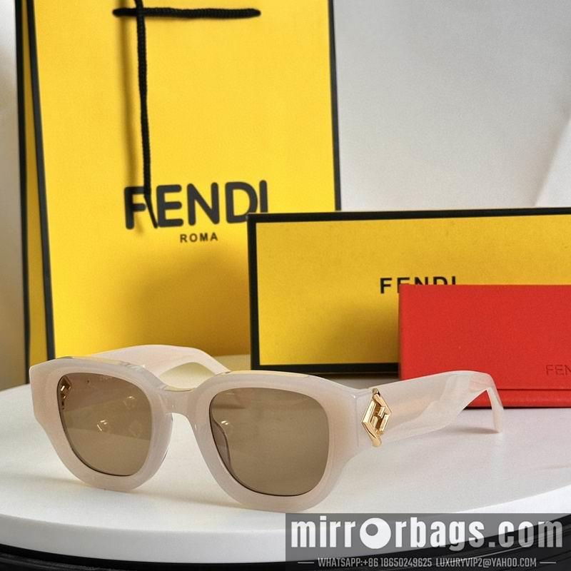 Fendi Glasses smh88