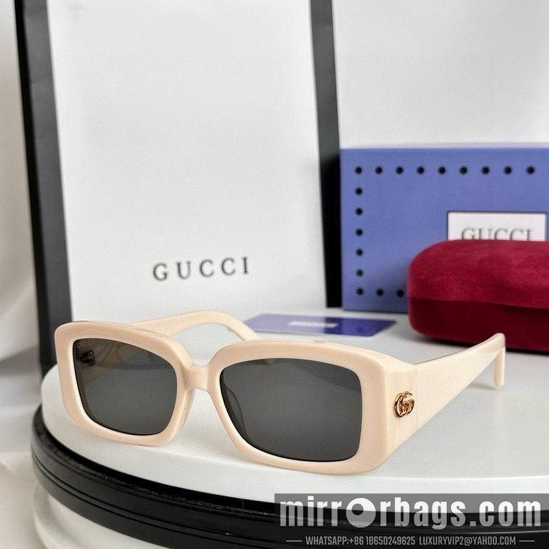 Gucci Glasses smh197