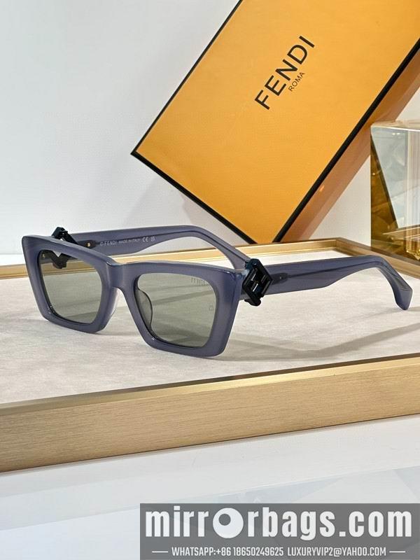 Fendi Glasses smh75