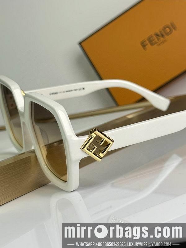 Fendi Glasses smh85