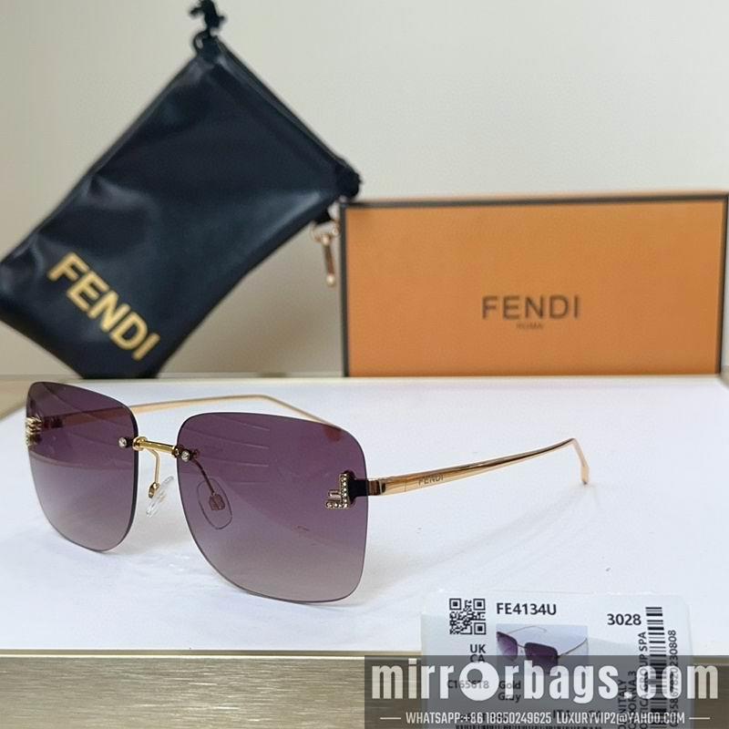 Fendi Glasses smh51