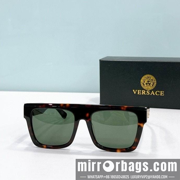 Versace Glaases smx132
