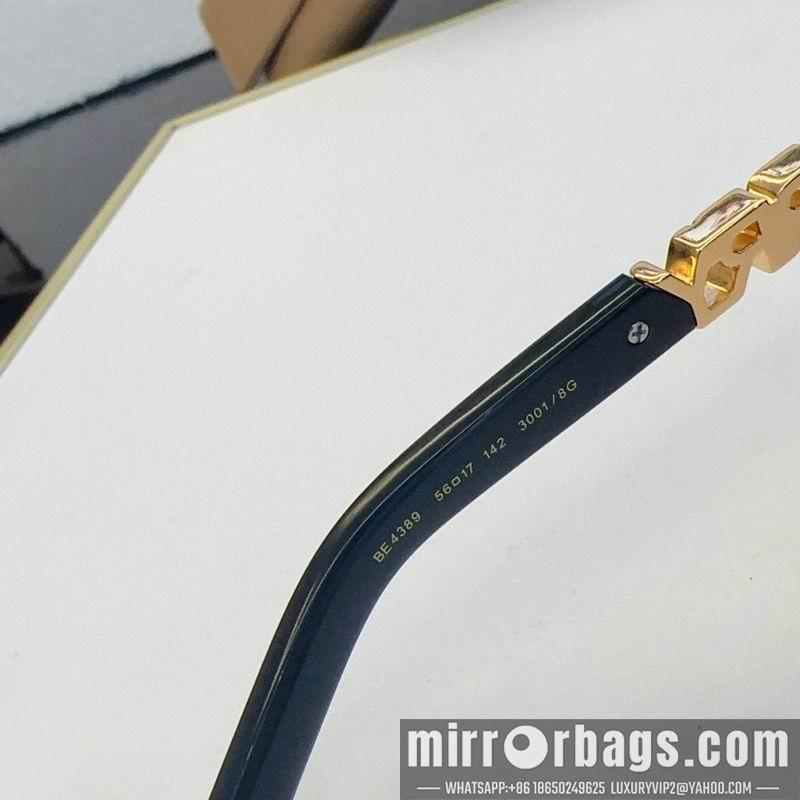 Burberry Glasses smx70