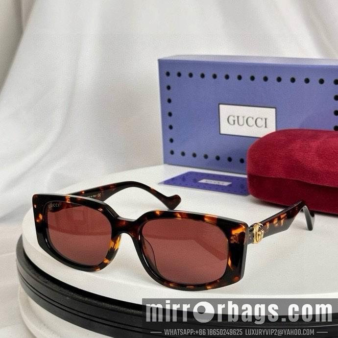 Gucci Glasses smx212