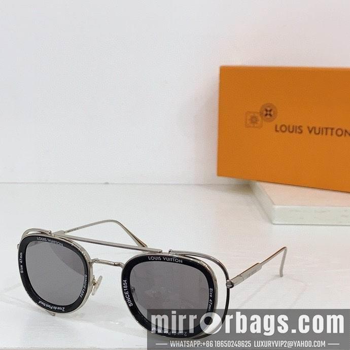 LV Glasses smx213