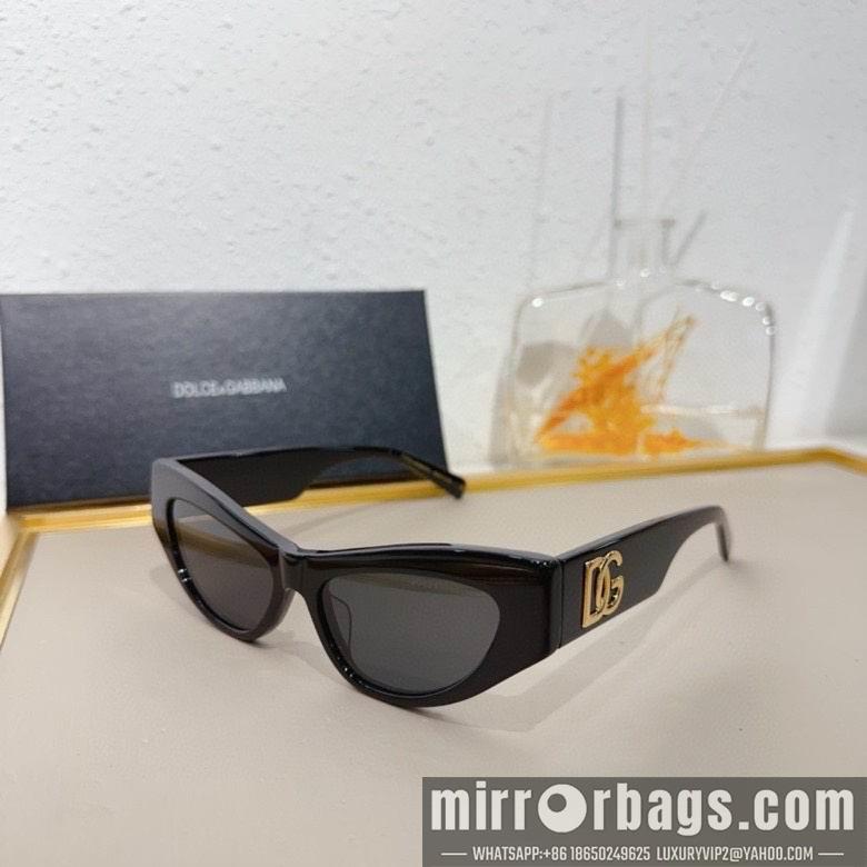 DG Glasses 010202