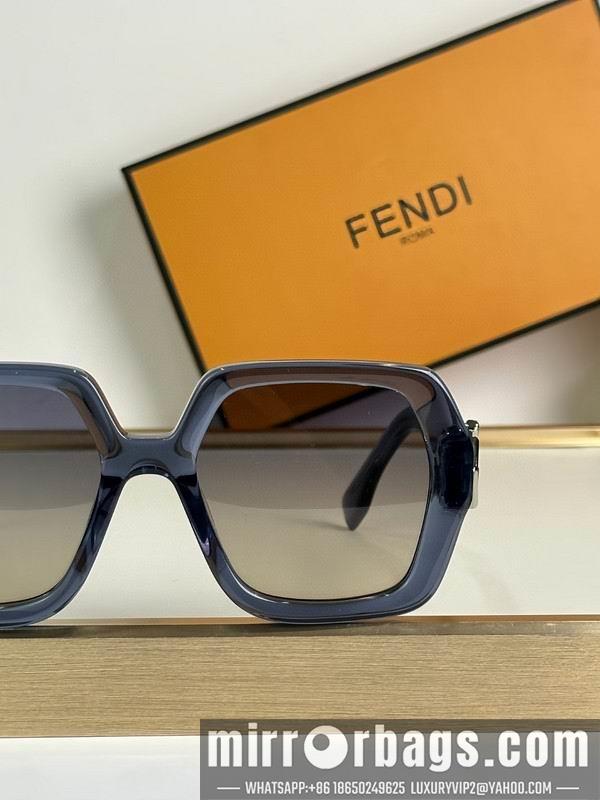 Fendi Glasses smh86
