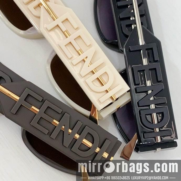 Fendi Glasses smx157
