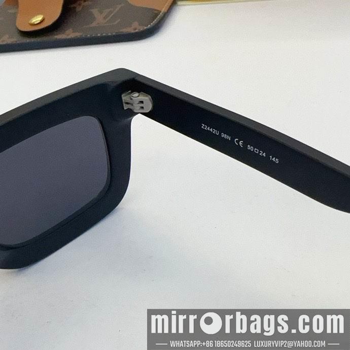LV Glasses smx209