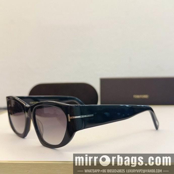 Tom Ford Glasses smx142
