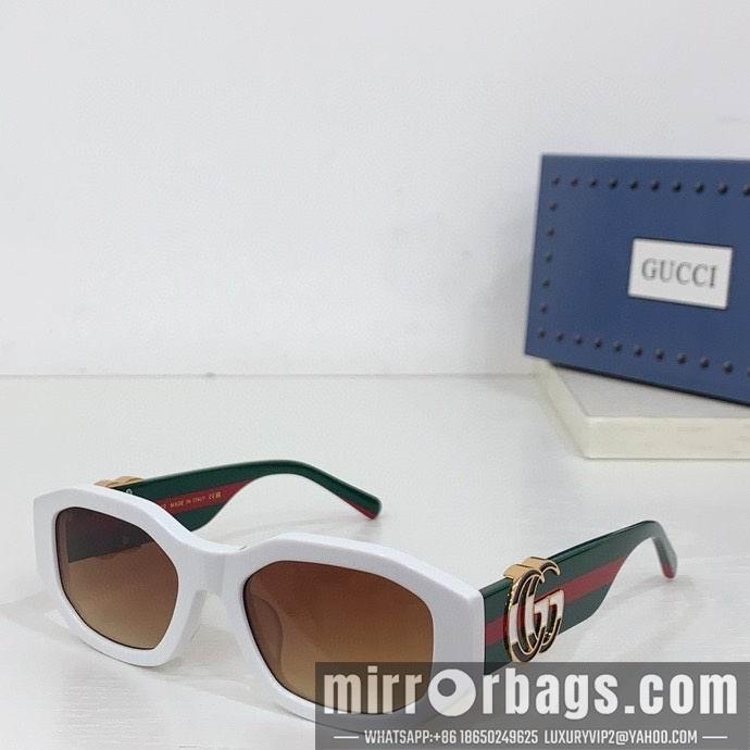 Gucci Glasses smx210