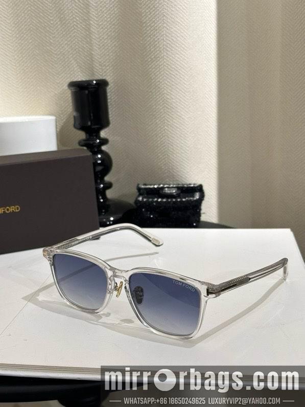 Tom Ford Glasses smx111