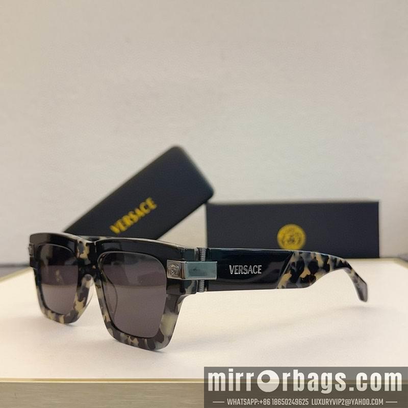 Versace Glaases smx159