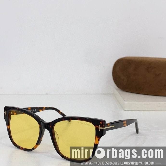 Tom Ford Glasses smx157