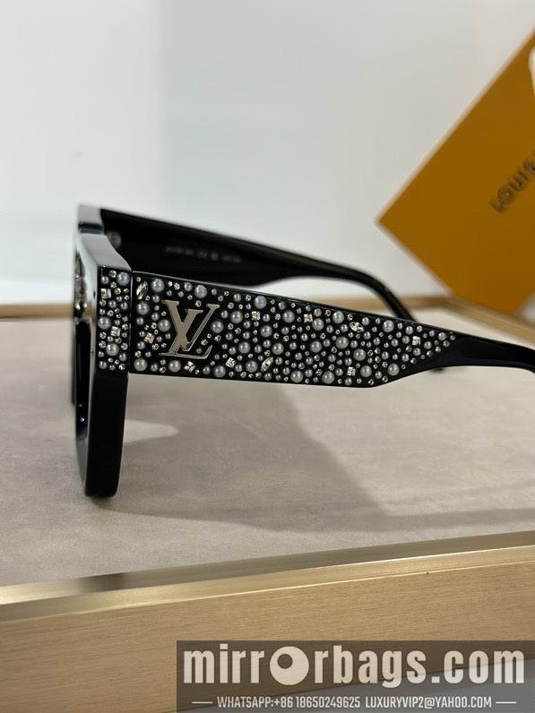 LV Glasses smx192