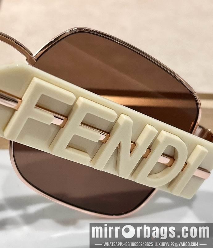 Fendi Glasses smx53